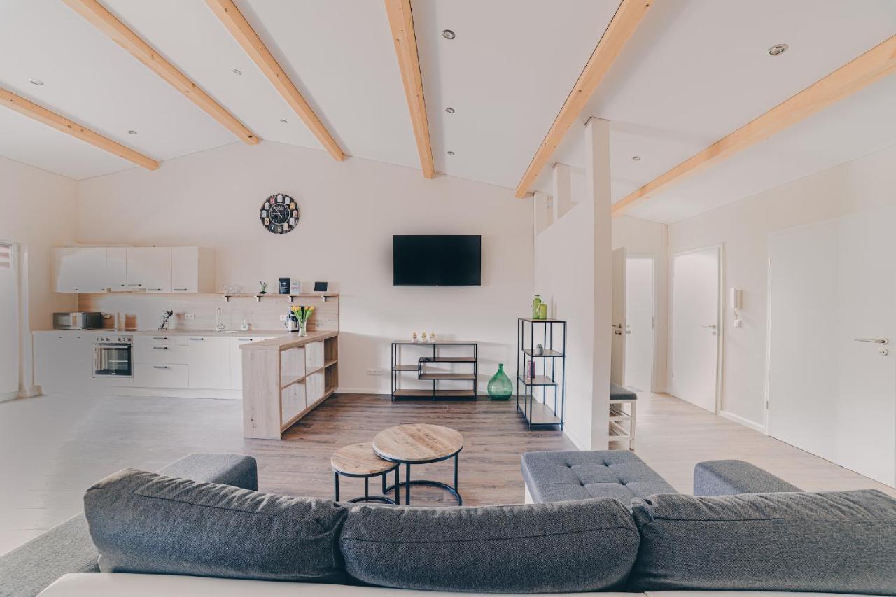 Grosse Ferienwohnung Mit Balkon Und Perfekter Lage Eggenthal Екстериор снимка