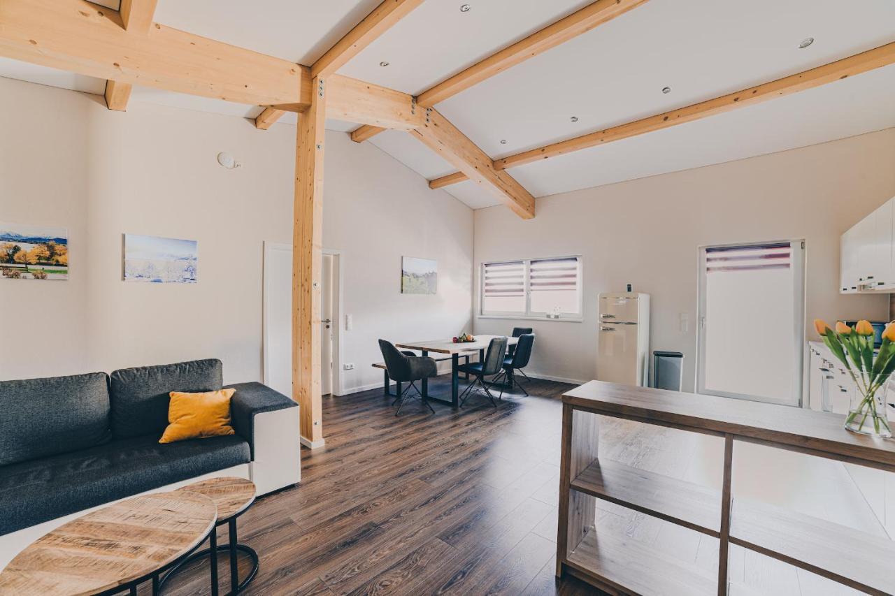 Grosse Ferienwohnung Mit Balkon Und Perfekter Lage Eggenthal Екстериор снимка